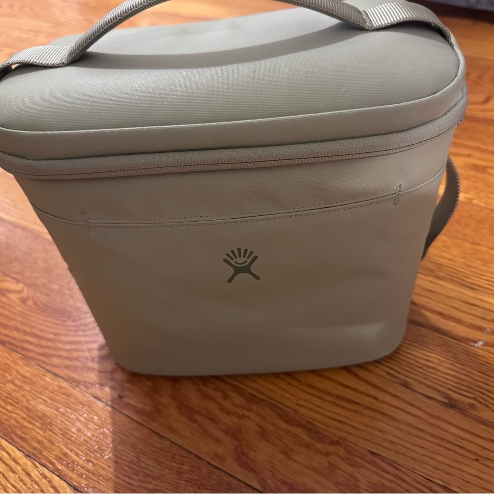 Hydroflask Lunch bag like new